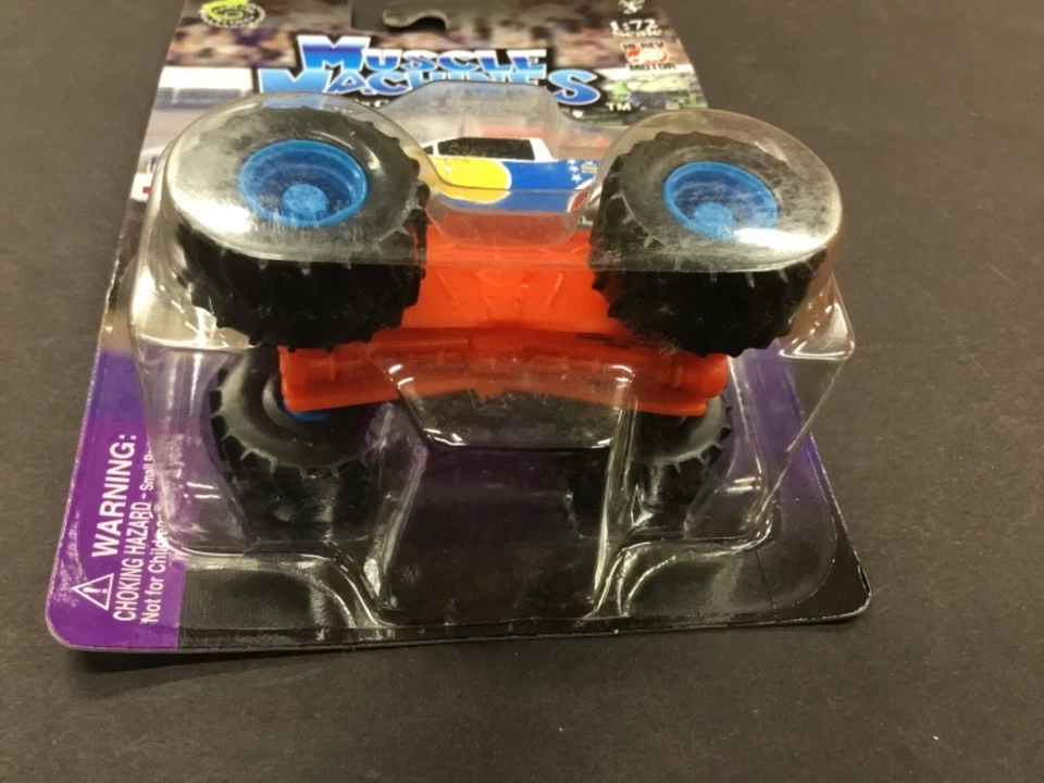 MUSCLE MACHINES MONSTER TRUCK 1/72 SCALE DIE CAST FORD Samson  - Image 4 of 4