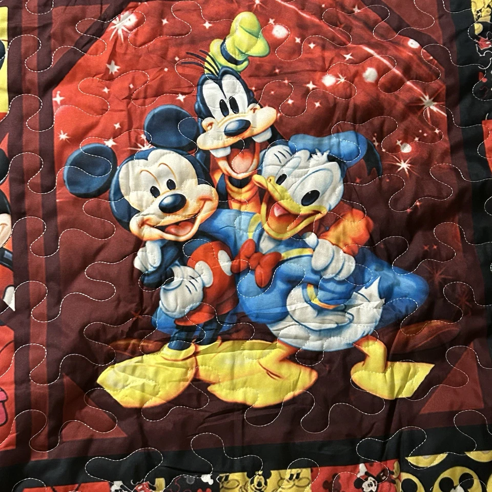 "Colcha para niños Disney Mickey Mouse y amigos 54"" por 60"" cuna o cama para niños pequeños" Foto 3 de 4