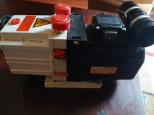 Pfeiffer PK D41 062 F DUO 2.6 Vacuum Pump