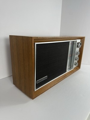Panasonic RE-7259 FM-AM 2-Band Desktop Tabletop Wood Radio Vintage