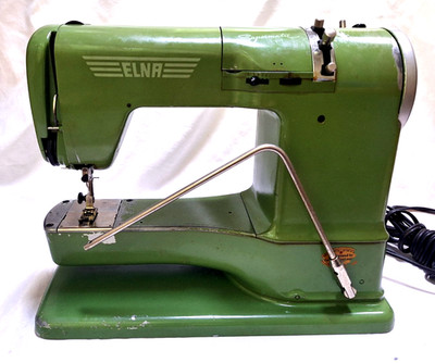 ELNA Supermatic Electric Portable Sewing Machine w/ Case MPN 722010 NR