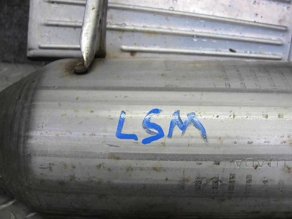 01-06 LEXUS LS430 UCF30L CENTER EXHAUST PIPE OEM - Image 2 of 4