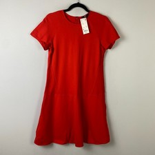 UNIQLO Red Ponte Fit & Flare Dress Size M Short Sleeve Minimalist Classic
