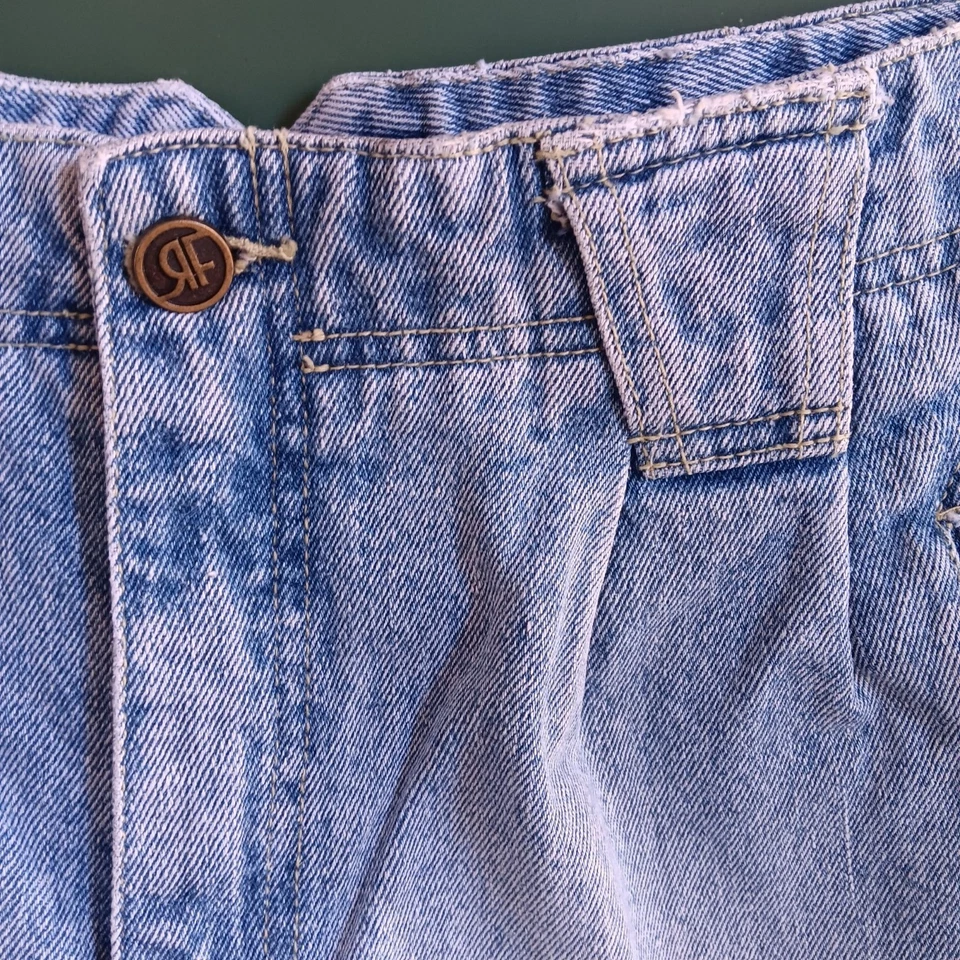 Vintage Women's Shorts 10 28" Rafella High-Waisted Denim Cotton Macau 90's Mom - Image 2 of 4