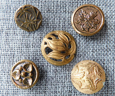 Lot Antique Vtg Buttons Plant Life #1132-B