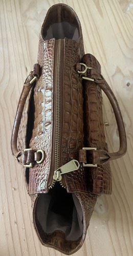 Brahmin embossed croc shoulder bag brown (See Description) - Picture 6 of 12