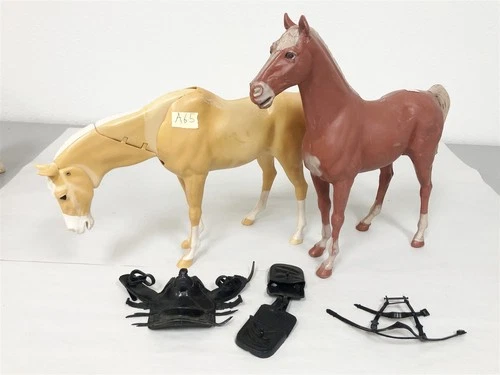 1960s MARX JOHNNY WEST SET OF TWO HORSES CLEAN NO BREAKS w ACCESSORIES LOT #65