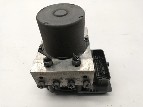 MERCEDES-BENZ E W212 E 220 CDI ABS Pumpe A2124315512 125kw 2012