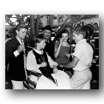 James Dean, Julie Harris, Richard Davalos, Lois Smith Photo 8x10 East Of Eden 19