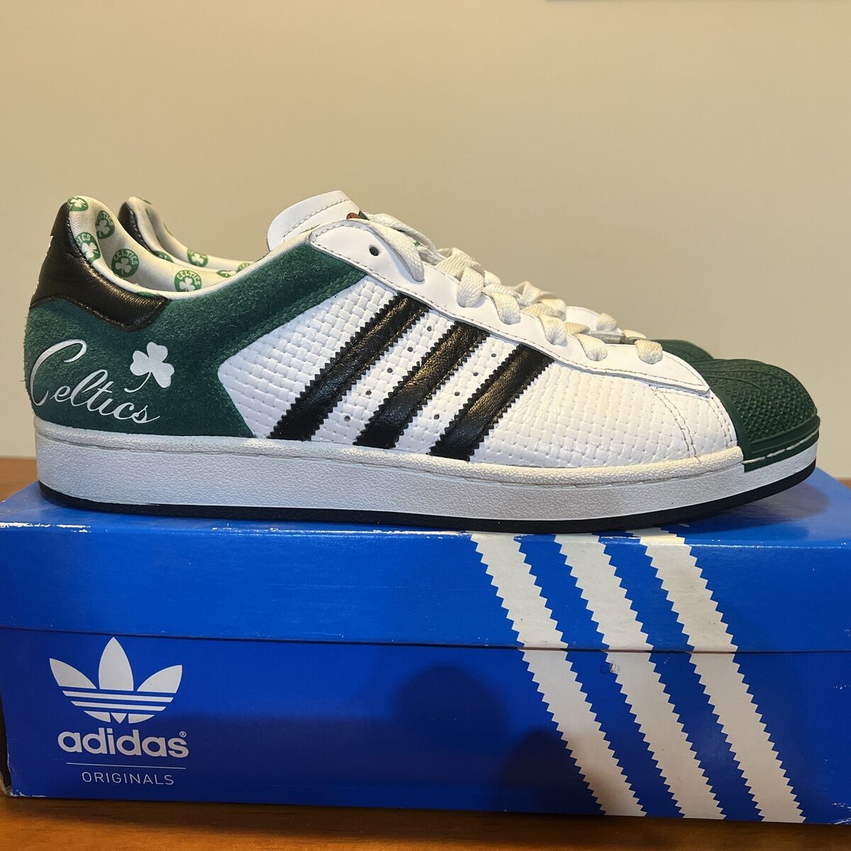 VNDS US 11 ADIDAS SUPERSTAR BOSTON CELTICS NBA SERIES 2007 CHAMPIONSHIP 014118 VNDS US 11 ADIDAS SUPERSTAR BOSTON CELTICS NBA SERIES 2007 CHAMPIONSHIP 014118