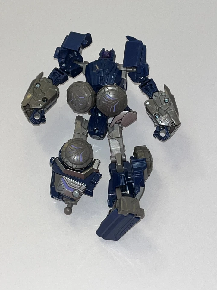 Transformers GENERATIONS WARFORCE SOUNDWAVE Action Figure - Image 4 of 4