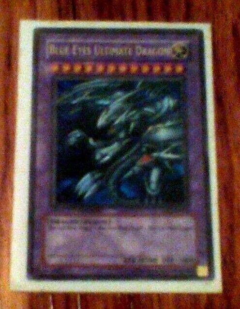 青眼の究極竜　ホロ　PSA10 BLUEEYES ULTIMATE DRAGON s-l400.jpg