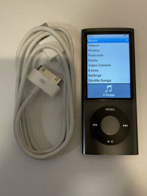 Apple iPod nano 5th Generation Black (16 GB) Works Great