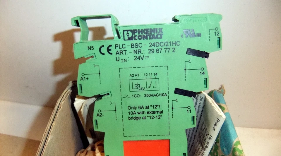 8 Phoenix Contact Terminal Blocks PLC-RSC- 24DC/21HC - Image 3 of 3