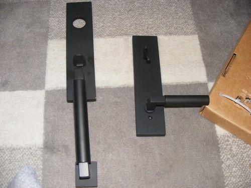 Emtek Hercules Smooth Monolithic Tubular Single Cylinder Keyed Entry Handle Set