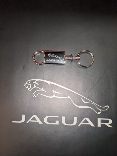 JAGUAR BLACK & METAL VALET KEY CHAIN. $15.95 EACH. CG3046BLK - Bild 2 von 5