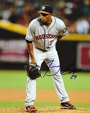 TONY SIPP   HOUSTON ASTROS  ACTION SIGNED 8x10