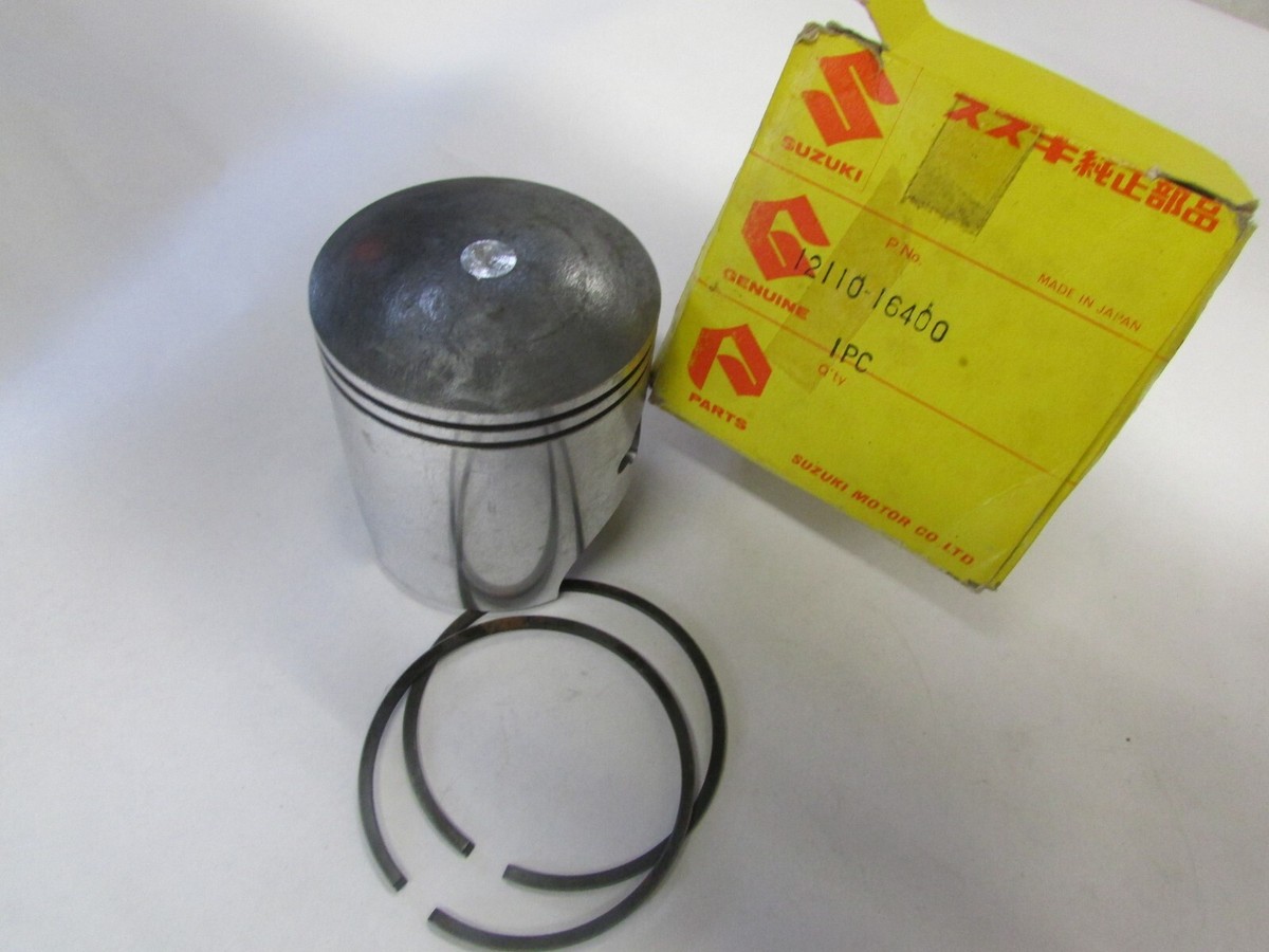 NOS Suzuki 1969-1970 TS250 SAVAGE STANDARD PISTON AND RING