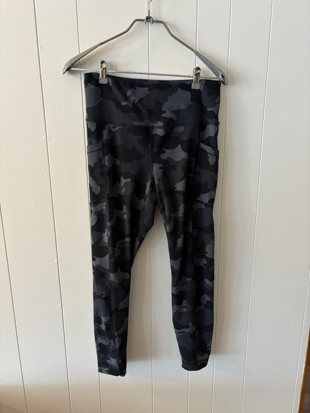 yogalicious lux camouflage leggings