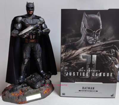 Hot Toys TMS085 Justice League Batman Tactical Batsuit Ver. 1/6