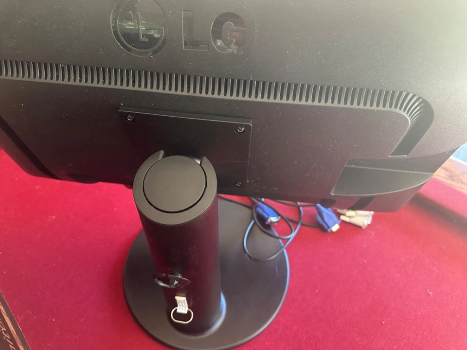 LG 24” LED monitor - Image 2 of 4