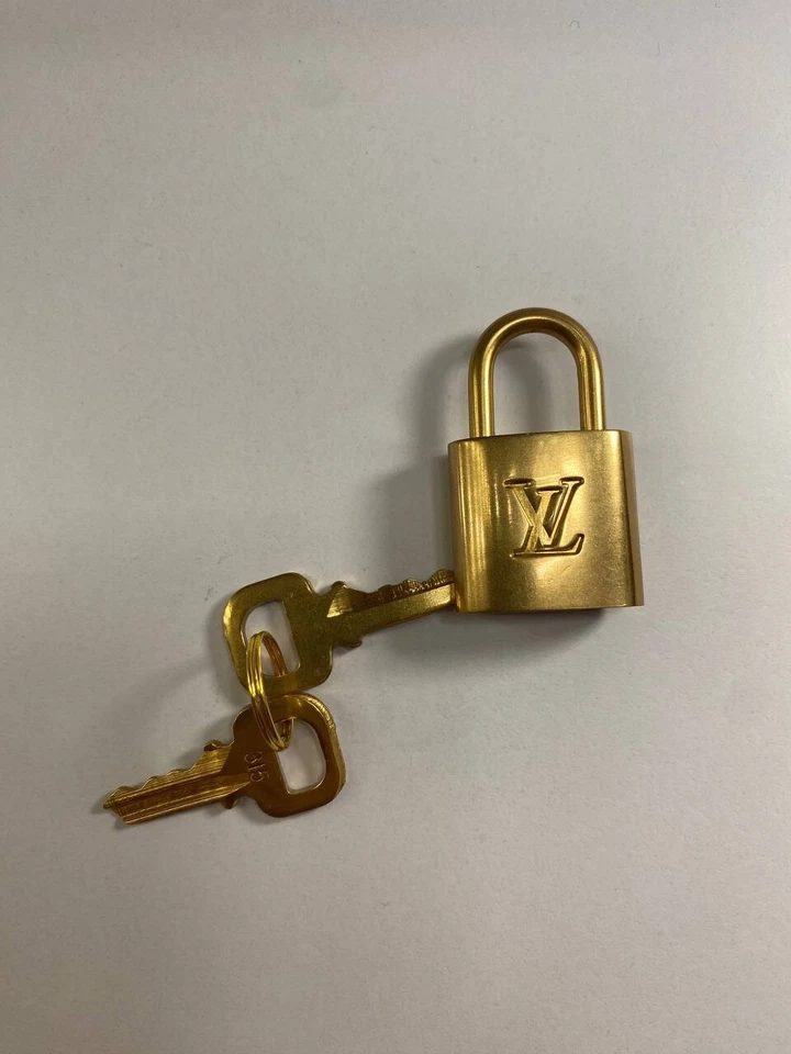 Trava Louis Vuitton PadLock 2 chaves latão ouro número 315 - Imagem 4 de 4