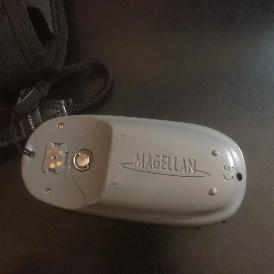 Magellan Explorist 500 Handheld Portable GPS Waterproof W/ Case Bundle UNTESTED - Image 4 of 4