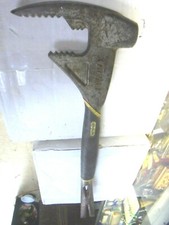 VINTAGE STANLEY DEMOLITION HAMMER WITH NAIL PULLER