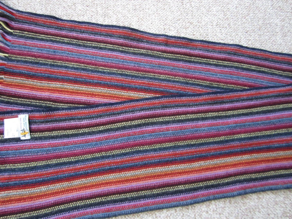 Bufanda William Brunton 100 % lana de cordero tejida a mano Escocia flecos arco iris rayas Foto 4 de 4