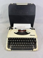 Machine à écrire Olympia Nettoyée Révisée, + Ruban Neuf