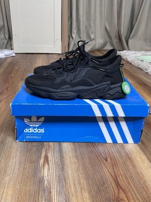 adidas Originals Ozweego Men s Low Top Lace-Up Sneakers Black Carbon EE6999