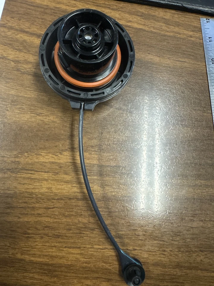 Nueva tapa de gas OEM ACDelco GT276 GM 19432733 tapa del tanque de combustible, tapa de gas, tapa de llenado Foto 3 de 3