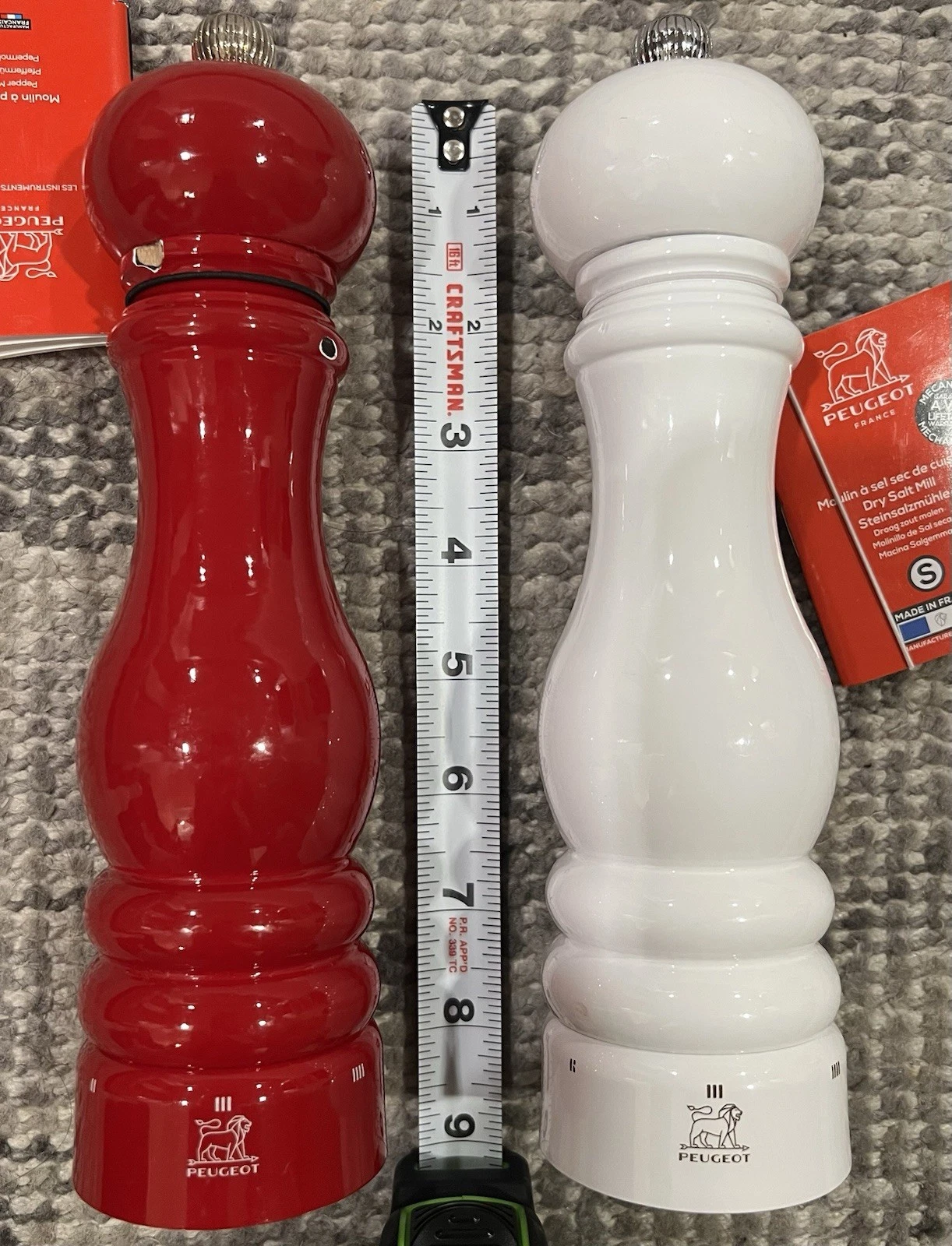 Peugeot Salt And Pepper Grinders - Red Pepper, White Salt Mismatched Set Glossy
Opens in a new windo