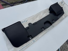 NEW GENUINE FORD ESCORT MK6 FRONT BUMPER / RADIATOR TOP COVER DEFLECTOR NOS
