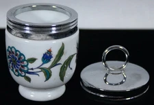 ROYAL WORCESTER ENGLAND PALMYRA PATTERN PORCELAIN SINGLE EGG CODDLER NEW NO BOX