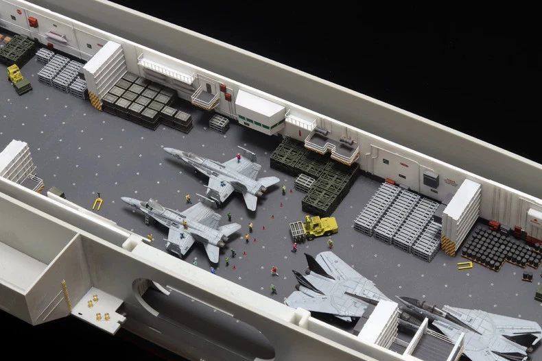 3D Printed1/350Kitty Hawk Nimitz Enterprise Universal Supplement Unpainted Model - Image 4 of 4