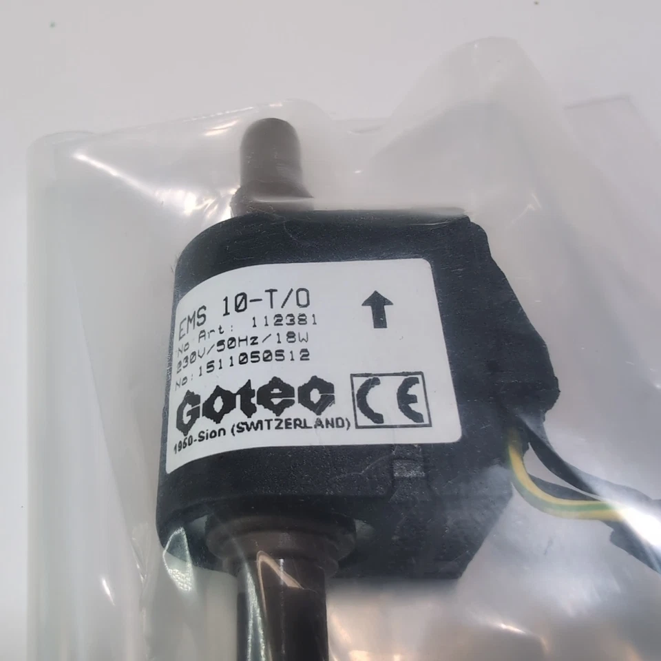 Solución fregadora de pisos con bomba de agua Karcher BR30/4 Gotec EMS10-T/O 6.473-522.0 Foto 2 de 2