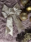 4 Ft Cream Tree & Bronze christmas ornaments, Snowflakes, Velvet Bows  46 Pcs — photo 7