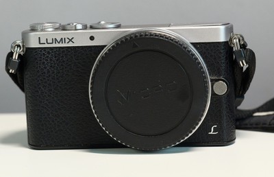 Panasonic Lumix DMC GM1, diminuta compacta de lentes intercambiables