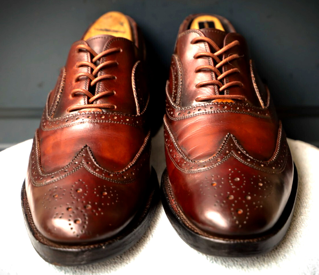 Salvatore Ferragamo 9-D Red Burgundy Burnished Wingtip Oxford Mens