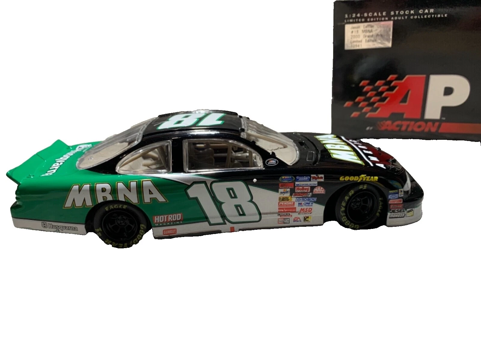 RCCA Pontiac 1:24 Diecast Sport & Touring Cars