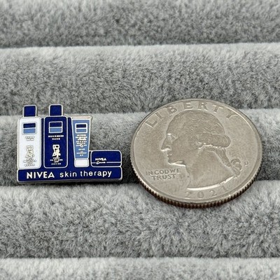 Nivea Skin Therapy Cosmetics Lotions Creme Promo Employee Pin Pinback #59915
