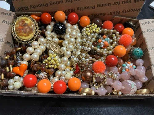 Vintage & Modern Costume Jewelry Lot ~Some Signed ~Small Priority Box #1333