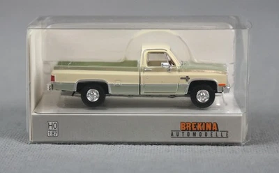 BREKINA 19695 H0,1:87 Chevrolet C 10 US Pickup hellgrün-met./beige 1981 NEU! - Bild 1 von 4