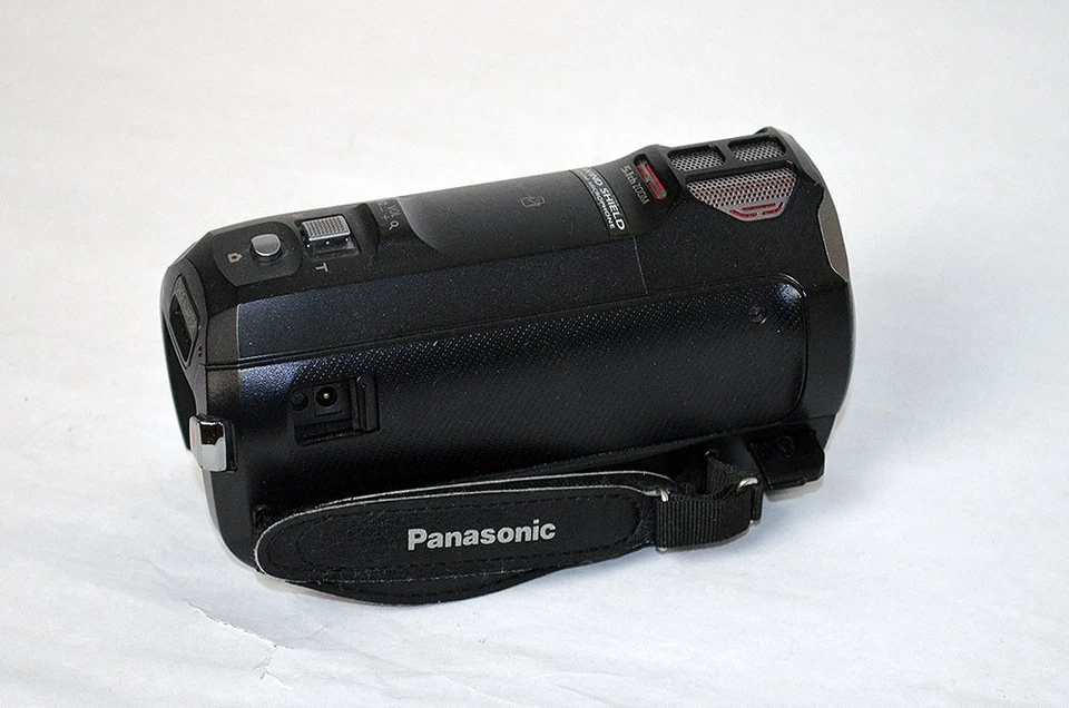 Panasonic HC-V777 Camcorder - Schwarz - Bild 2 von 4
