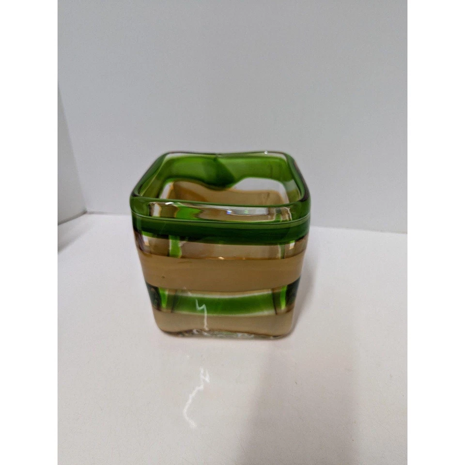 WATERFORD CRYSTAL EVOLUTION Peridot Whisper Square Vase - Image 2 of 4