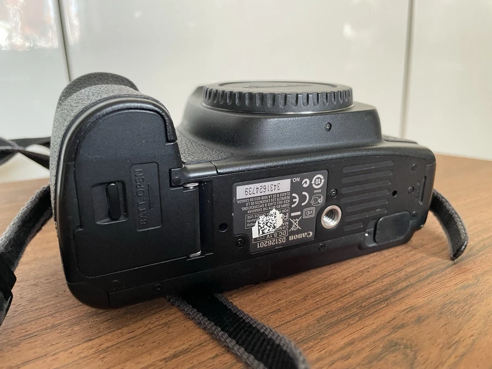 Canon EOS 5D Mark II 21,1MP DSLR-Kamera - Schwarz (Nur Gehäuse) - Bild 4 von 4