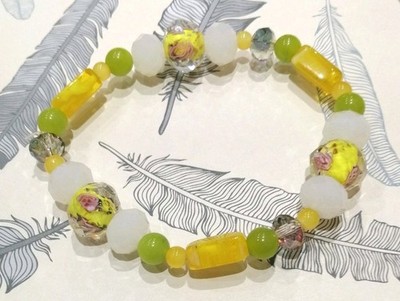 Schönes gelb weiß grün Glas & Blumen Lampwork Glasperlen Armband 