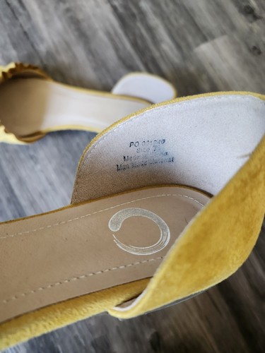 Journey + Crew Mustard Yellow Ruffled Women's Flats Shoes - Picture 5 of 5