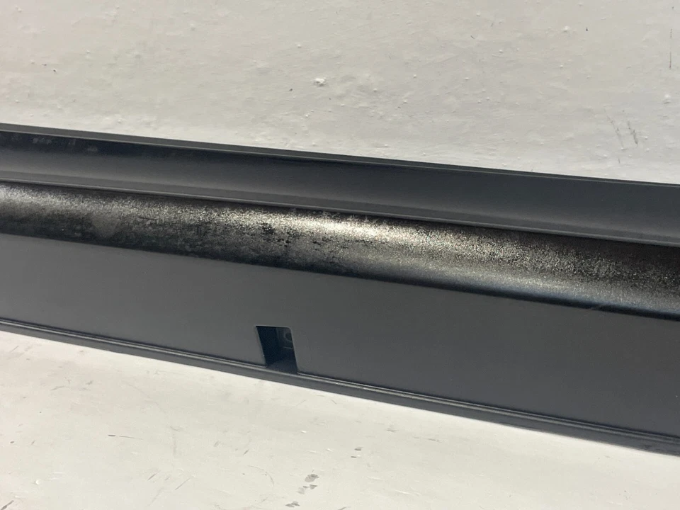 11-12 INFINITI M37 M56 LADO IZQUIERDO PANEL BASCULANTE FALDA MOLDEADA NEGRO (KH3) # 94032 Foto 4 de 4